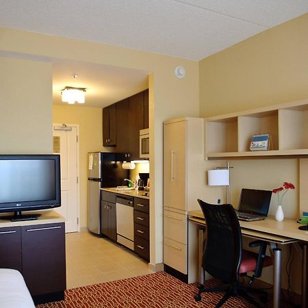Towneplace Suites By Marriott Charlotte Mooresville Ruang foto