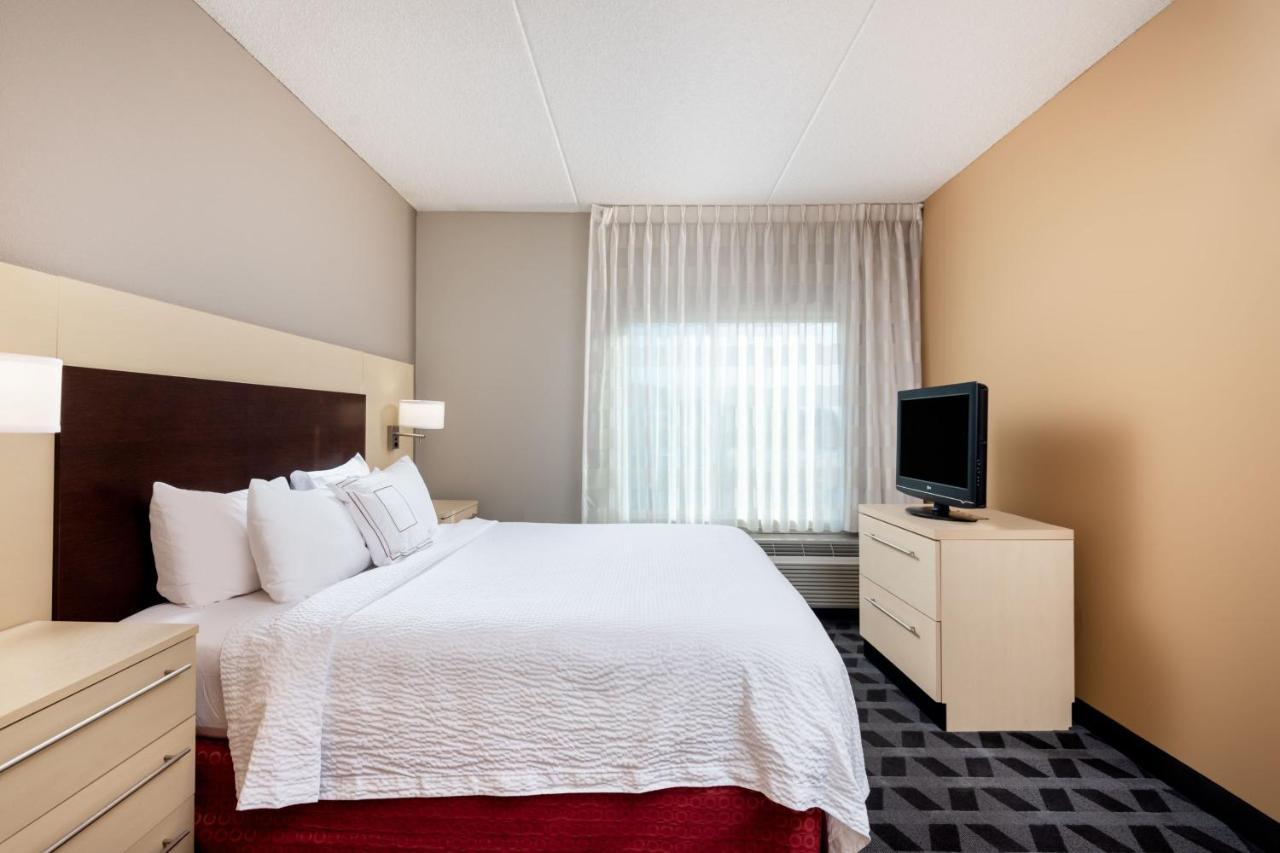 Towneplace Suites By Marriott Charlotte Mooresville Bagian luar foto