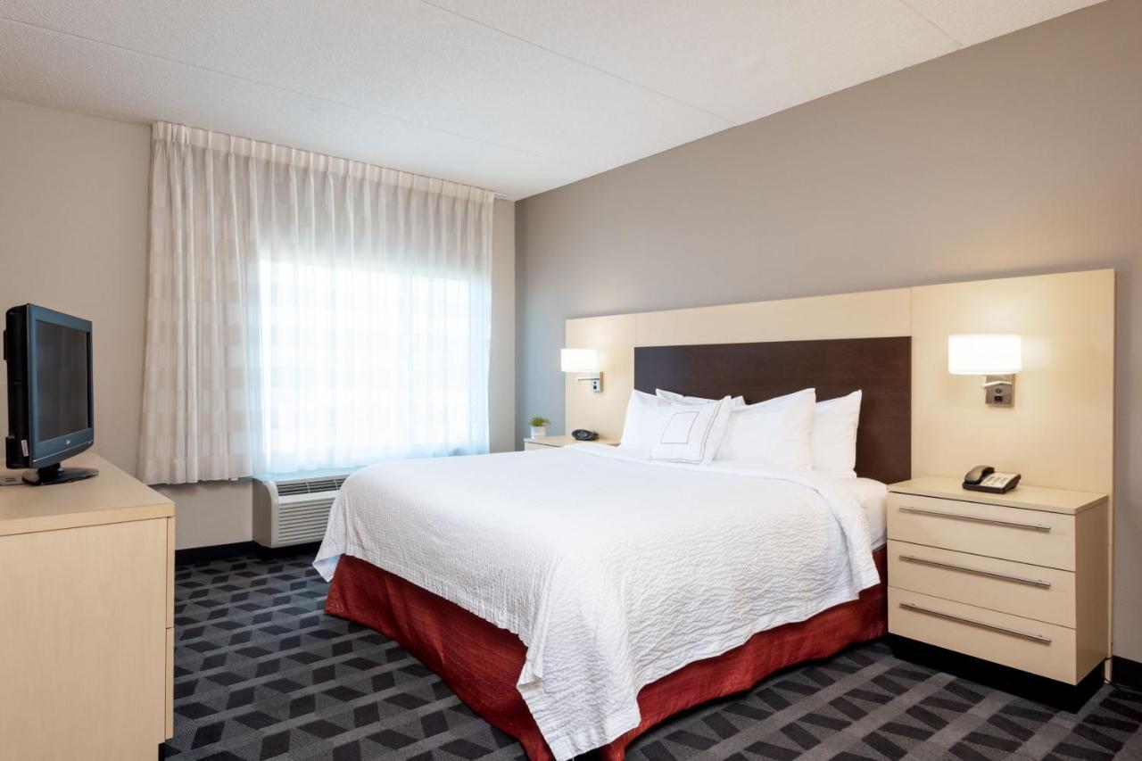 Towneplace Suites By Marriott Charlotte Mooresville Bagian luar foto