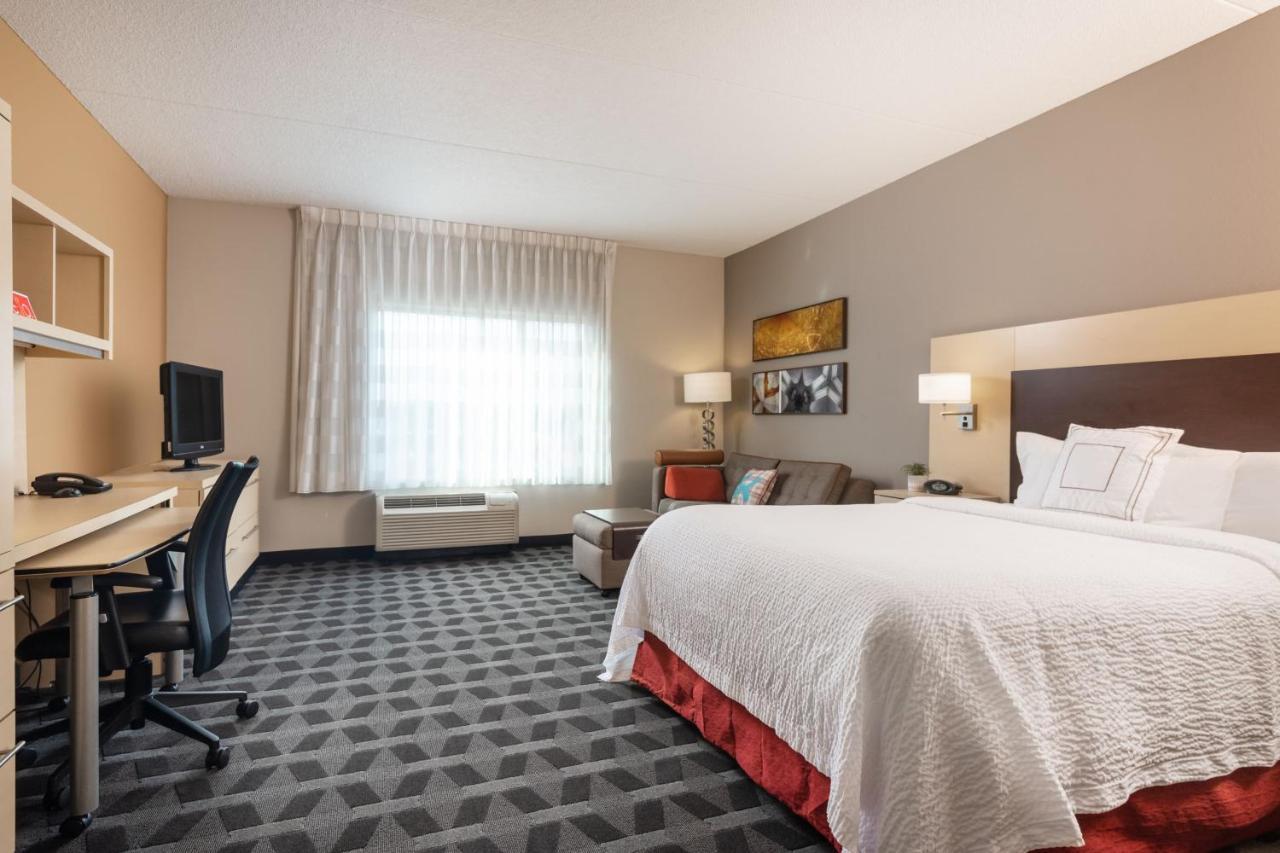 Towneplace Suites By Marriott Charlotte Mooresville Bagian luar foto