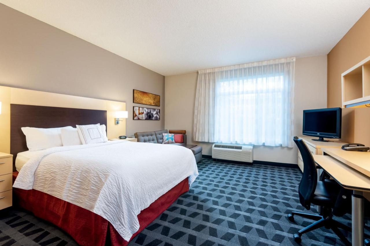 Towneplace Suites By Marriott Charlotte Mooresville Bagian luar foto