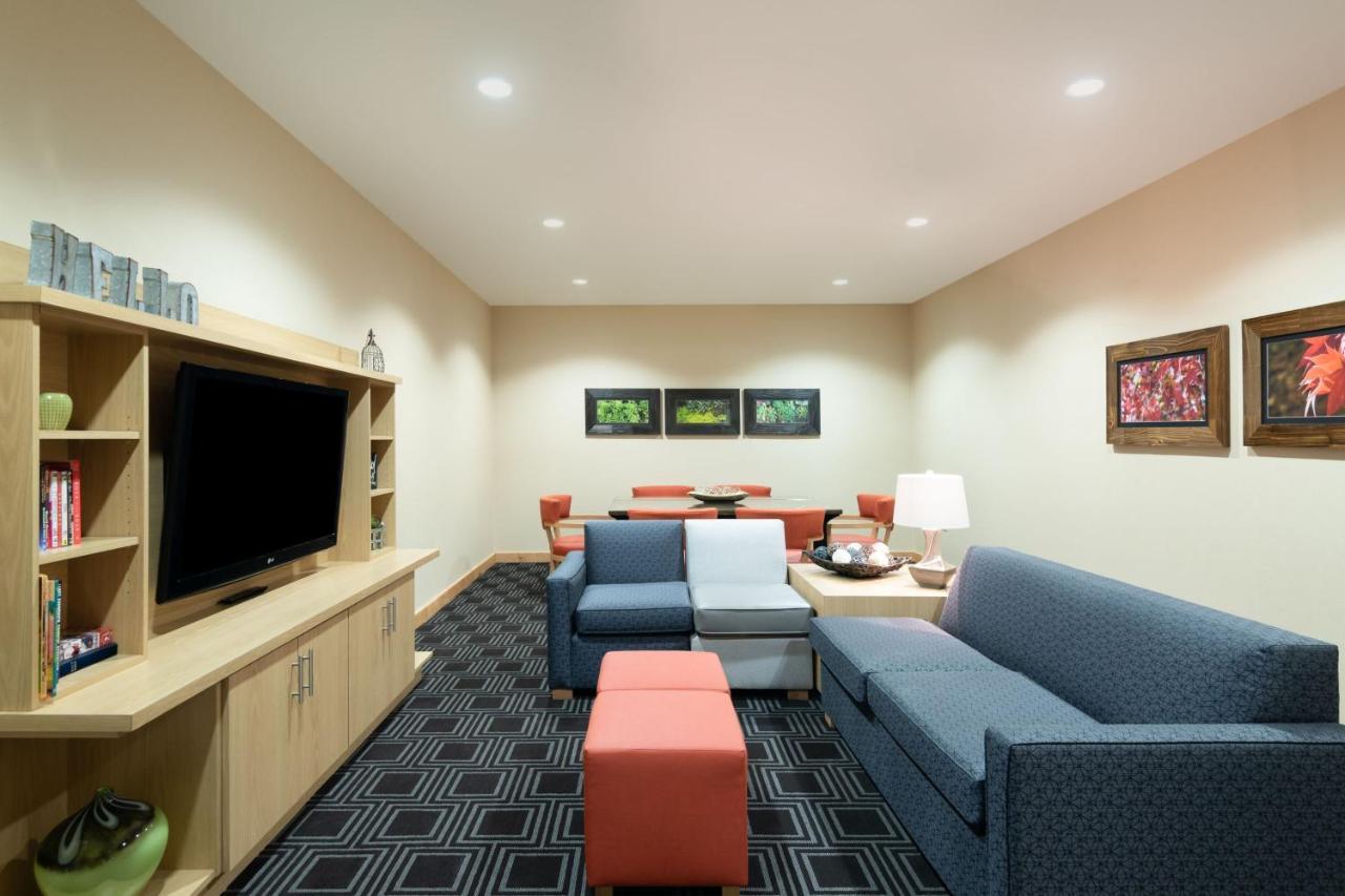 Towneplace Suites By Marriott Charlotte Mooresville Bagian luar foto