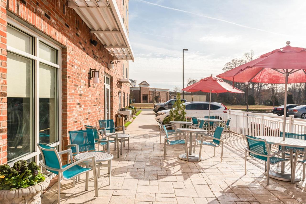 Towneplace Suites By Marriott Charlotte Mooresville Bagian luar foto