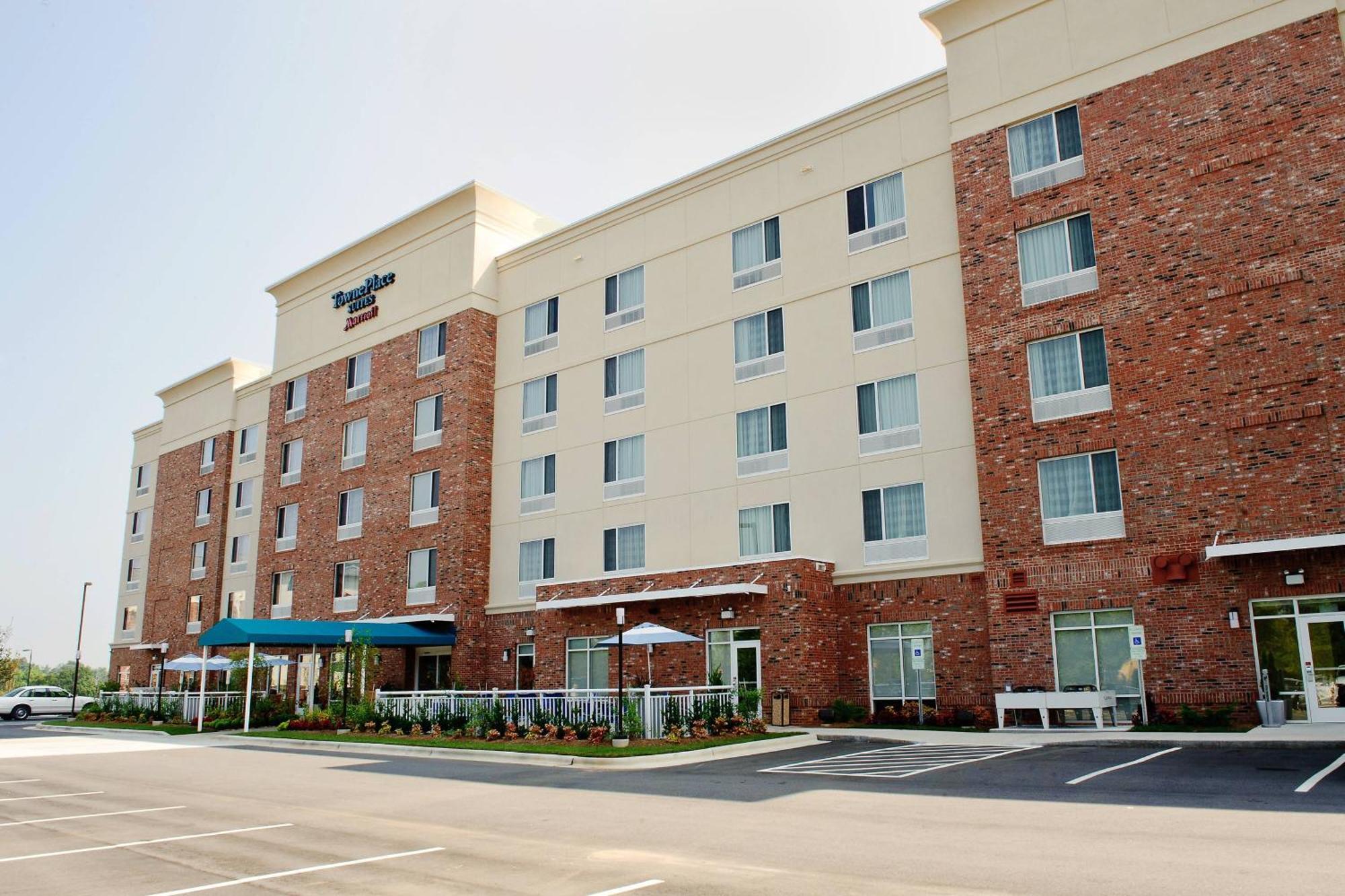 Towneplace Suites By Marriott Charlotte Mooresville Bagian luar foto